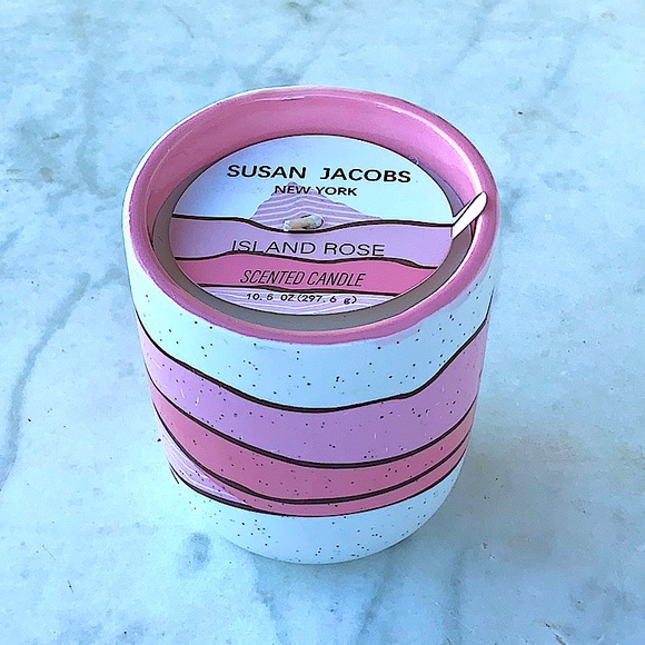 SUSAN JACOBS NEW YORK CANDLE ISLAND ROSE NEW 1 WICK 10.5 oz - Picture 1 of 4